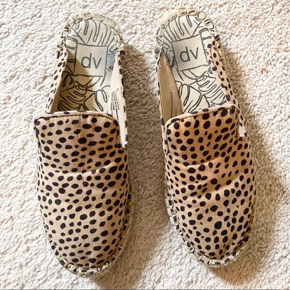 DV by Dolce Vita Espadrille Cheetah Slip Ons Size 6 - Picture 2 of 6